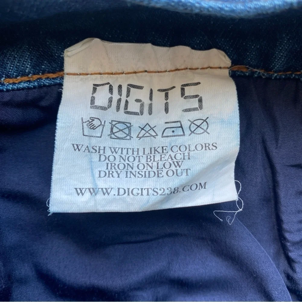 DIGITS 238 brand digits